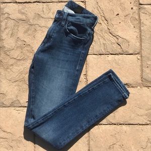 ⚜️ H&M Dark Skinny Stretch Jeans